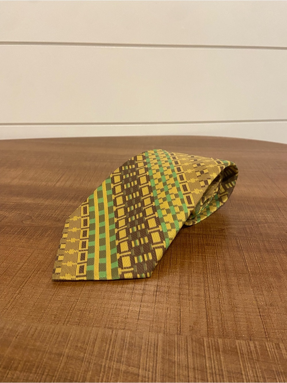 Towncraft Penney’s Vintage Patterned Men's Tie in Yellow and Green